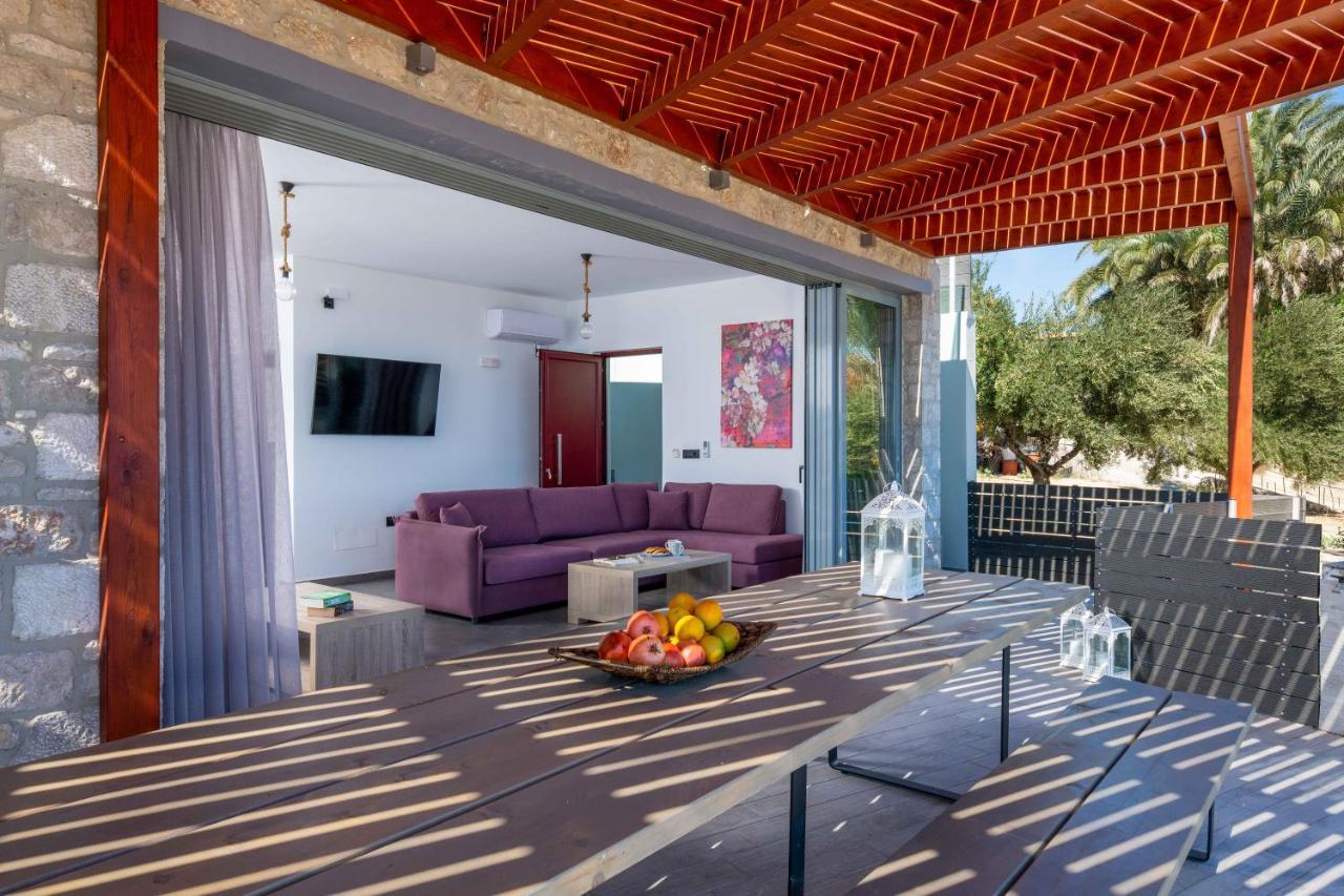 Southrock Villas Lakhania Extérieur photo