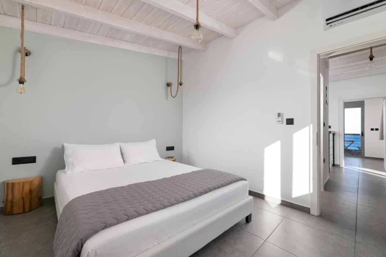 Southrock Villas Lakhania Extérieur photo