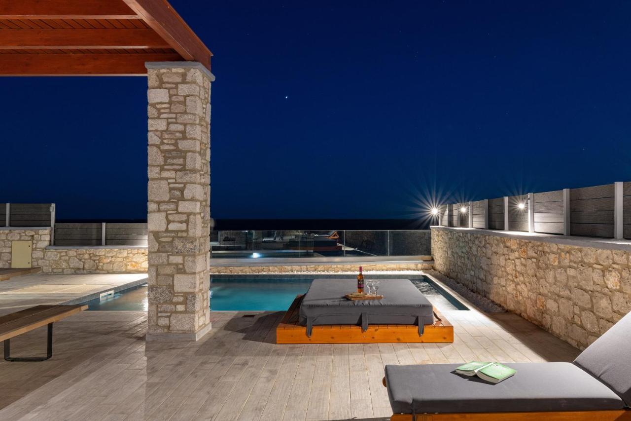 Southrock Villas Lakhania Extérieur photo