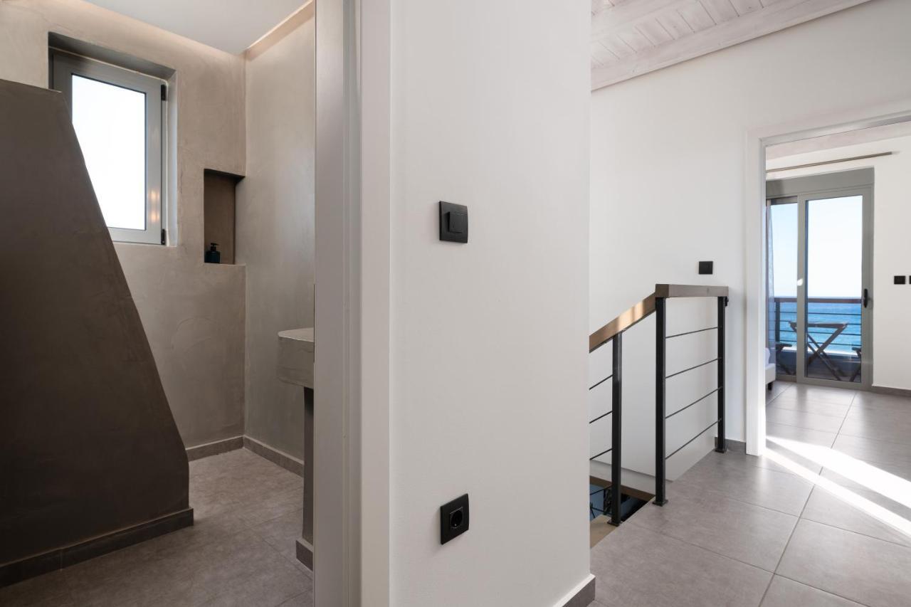 Southrock Villas Lakhania Extérieur photo