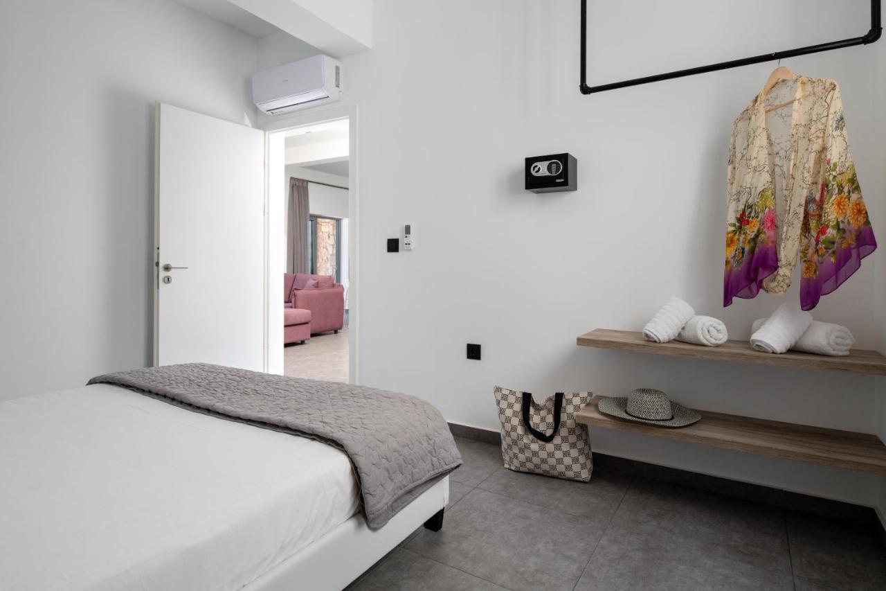 Southrock Villas Lakhania Extérieur photo