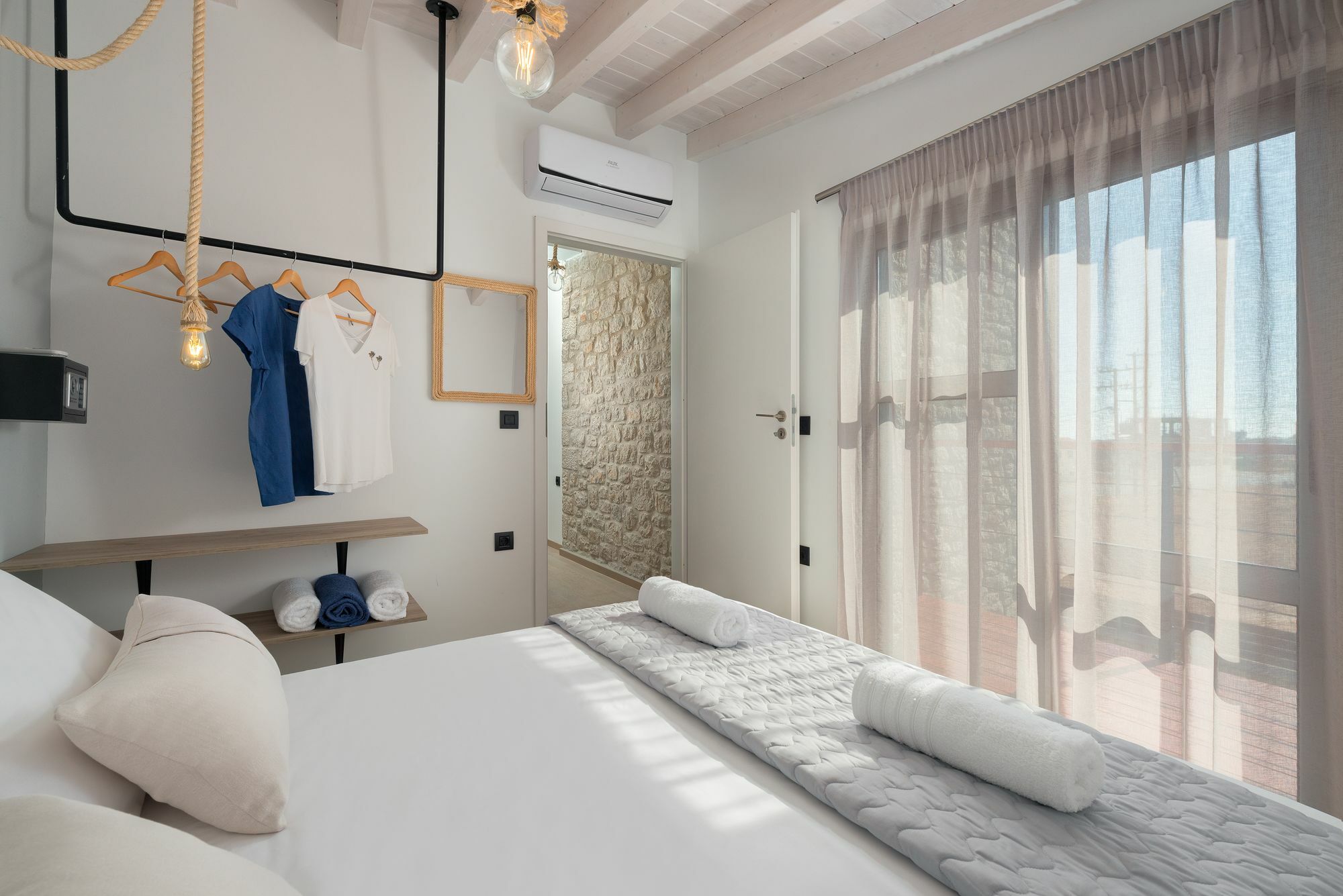 Southrock Villas Lakhania Extérieur photo